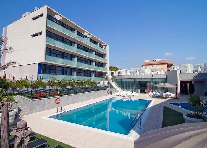 Apolo Suites Rentalmar