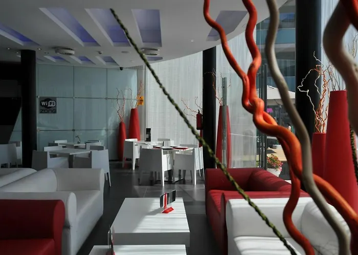 Apolo Suites Rentalmar